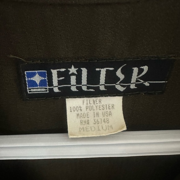 Men's Casual Shirt with Star Accents- Size Medium - Picture 3 of 5